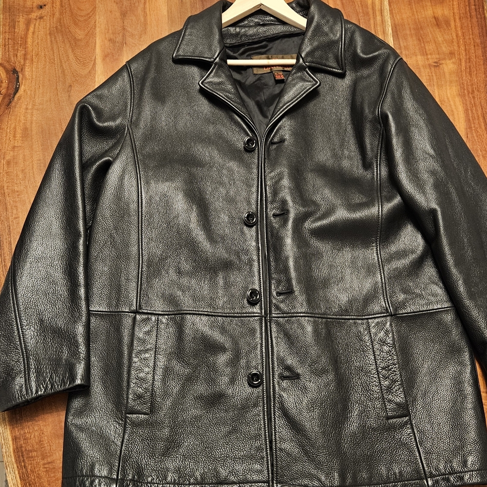 Danier Vintage Dark Brown Leather Coat